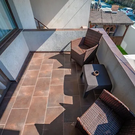 Pensiune Casa Voicu 3*